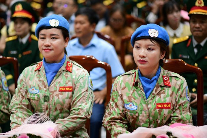  Thiếu tướng Phạm Mạnh Thắng, Cục trưởng Cục Gìn giữ hòa bình Việt Nam, phát biểu trong lễ đón: "Trong nhiệm kỳ một năm tại phái bộ, Bệnh viện dã chiến 2.7 với tinh thần trách nhiệm, chuyên môn y tế cao, đã tạo được sự tin tưởng tuyệt đối, là địa chỉ khám chữa bệnh tin cậy cho lãnh đạo, nhân viên Liên hợp quốc, chính quyền và nhân dân địa phương, để lại những ấn tượng tốt đẹp đối với người dân địa phương và đồng nghiệp quốc tế". 