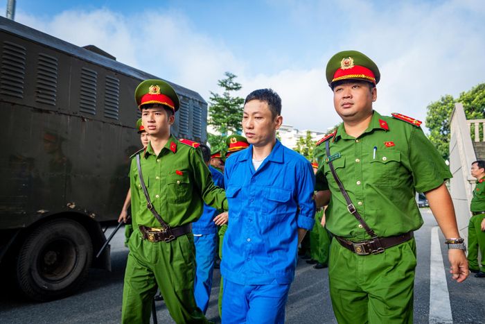  Ngoài nhận hối lộ và sử dụng ma túy, các lãnh đạo và bác sĩ Viện Pháp y tâm thần Trung ương còn "biến tội phạm thành bệnh nhân tâm thần" thông qua việc làm sai lệch hồ sơ vụ án khi giám định pháp y. 