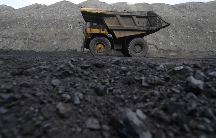  Trung Quốc sẽ nhập khẩu 10 triệu tấn than đá từ Mỹ trong năm 2027 và 2028. Ảnh: Reuters. 