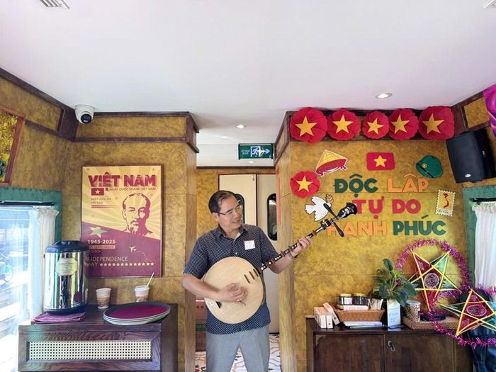 Du khách sẽ được trải nghiệm không gian văn hoá, du lịch liền mạch giữa Hà Nội - Ninh Bình ngay khi bước chân lên tàu