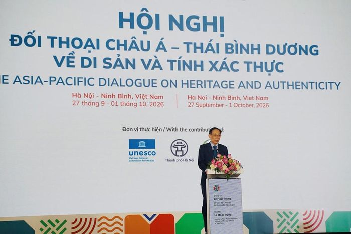 Uỷ viên Bộ Chính trị, Bộ trưởng Bộ Ngoại giao Lê Hoài Trung phát biểu