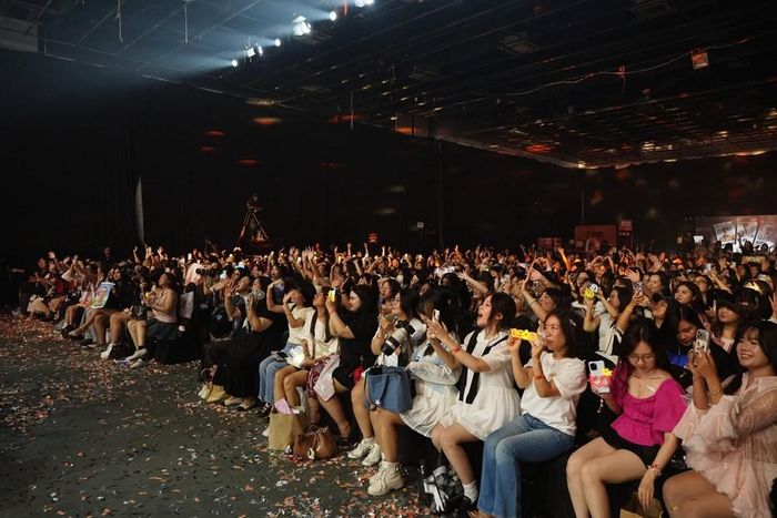 Người hâm mộ trong nước sẵn sàng chi tiền cho các fan meeting chất lượng