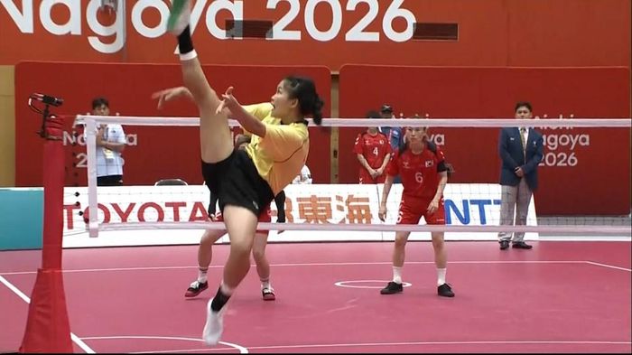 Đội tuyển cầu mây nữ Việt Nam thi đấu đầy quyết tâm trong trận bán kết