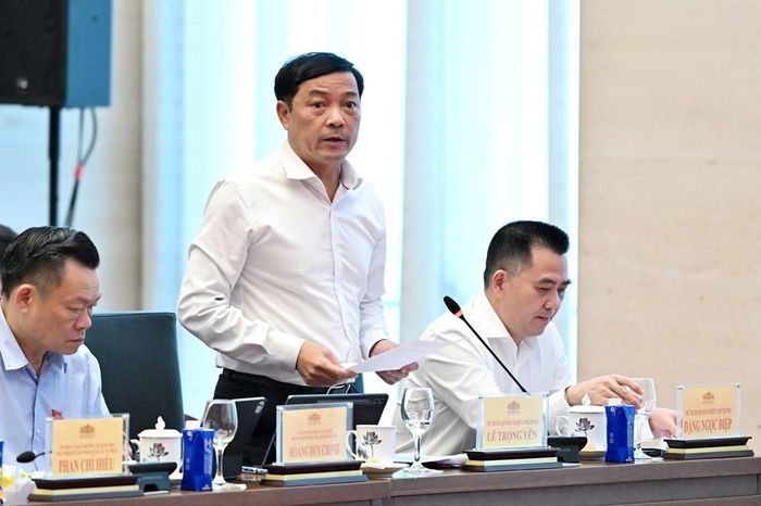 Thứ trưởng Bộ Nông nghiệp và Môi trường Lê Trọng Yên tiếp thu, giải trình các ý kiến tại Hội nghị
