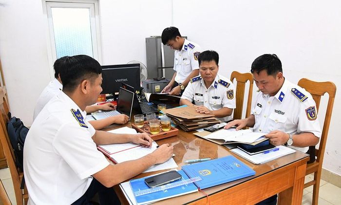 Kiểm tra công tác lưu trữ tại cơ quan nghiệp vụ Bộ Tư lệnh Vùng Cảnh sát biển 3