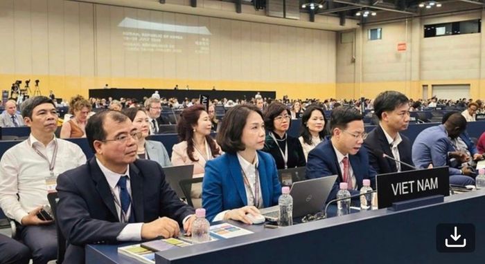 Đoàn Việt Nam tham dự Kỳ họp lần thứ 48 Ủy ban Di sản thế giới. Ảnh: NVCC