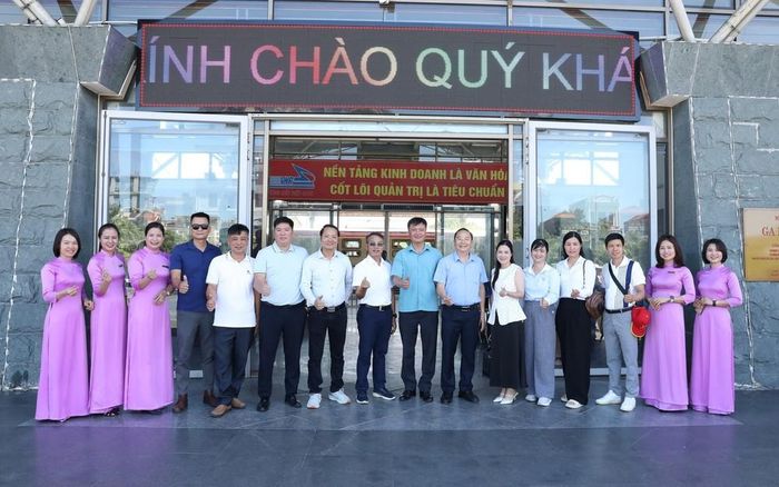 Loại hình du lịch mới đem lại nhiều kỳ vọng cho du lịch Ninh Bình. Ảnh: Đức Phương - TTXVN