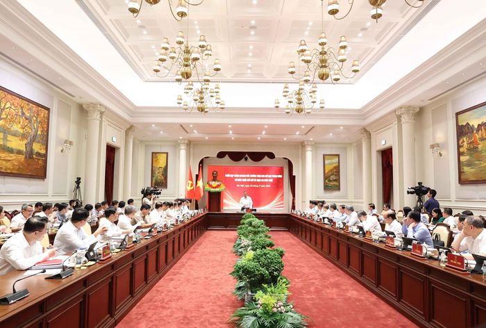  Sáng 28/9/2026, tại Hà Nội, Thường trực Ban Chỉ đạo Trung ương về hoàn thiện thể chế và thực thi pháp luật tổ chức phiên họp tháng 9/2026. Tổng Bí thư, Chủ tịch nước Tô Lâm, Trưởng Ban Chỉ đạo chủ trì Phiên họp. Cùng dự có các đồng chí Ủy viên Bộ Chính trị: Lê Minh Hưng, Thủ tướng Chính phủ, Phó Trưởng ban Chỉ đạo; Trần Cẩm Tú, Thường trực Ban Bí thư, Phó Trưởng Ban Thường trực Ban Chỉ đạo. Ảnh: Thống Nhất – TTXVN 