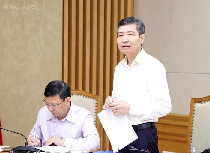 Thứ trưởng Bộ Tài chính Tạ Anh Tuấn phát biểu tại cuộc họp - Ảnh: chinhphu.vn/Gia Huy