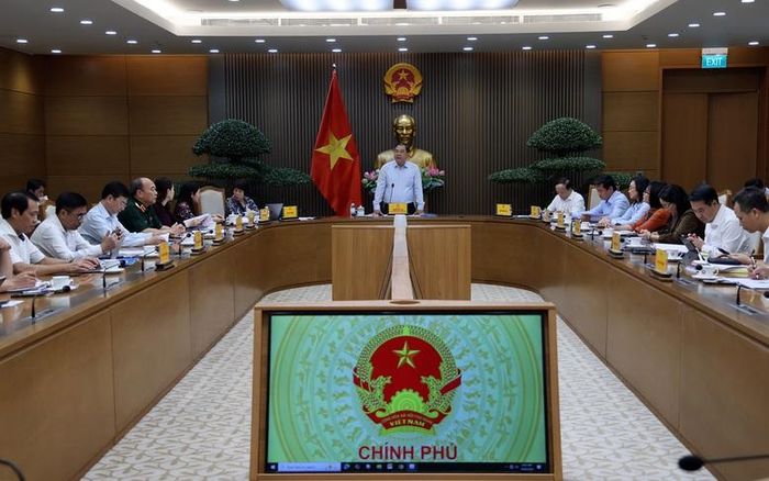 Phó Thủ tướng Thường trực yêu cầu việc nghiên cứu, áp dụng các cơ chế, chính sách, kể cả chính sách đặc thù, phải gắn phát triển kinh tế với bảo đảm quốc phòng, an ninh, quản lý biên giới và bảo vệ môi trường - Ảnh: chinhphu.vn/Phương Nguyên
