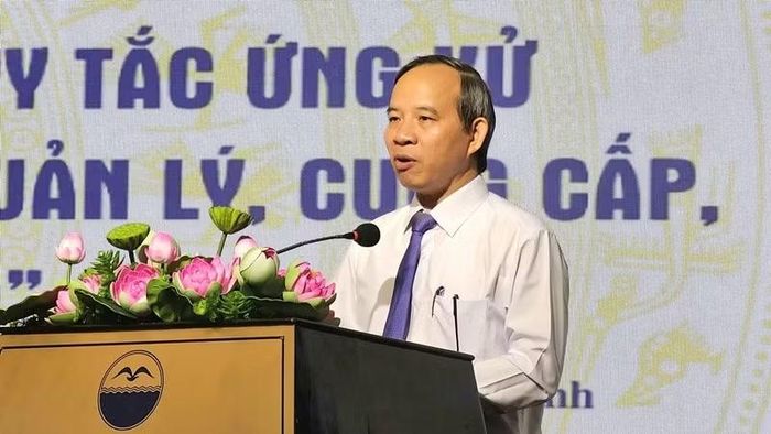 Phó Giám đốc Sở Văn hóa, Thể thao và Du lịch Huỳnh Văn Lợi phát biểu tại hội nghị. (Ảnh: LƯƠNG TÙNG)