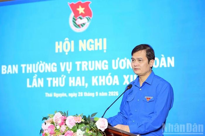 Bí thư thứ nhất Trung ương Đoàn Bùi Quang Huy phát biểu ý kiến tại hội nghị. (Ảnh: LINH PHAN)