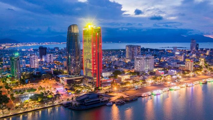 Đà Nẵng có nhiều điều kiện thuận lợi để trở thành một cực tăng trưởng du lịch ở tầm quốc tế. (Ảnh: HÀ AN)