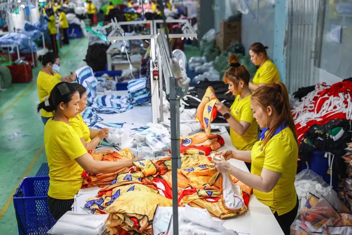 Ngành may mặc đang tiếp tục gặp nhiều khó khăn do sức ép thị trường. (Ảnh: CTV)