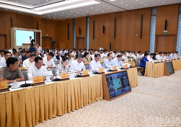 Các đại biểu tham dự hội nghị.