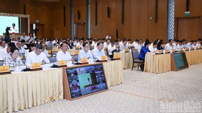  Các đồng chí lãnh đạo, đại biểu tham dự hội nghị. (Ảnh: TRẦN HẢI) 