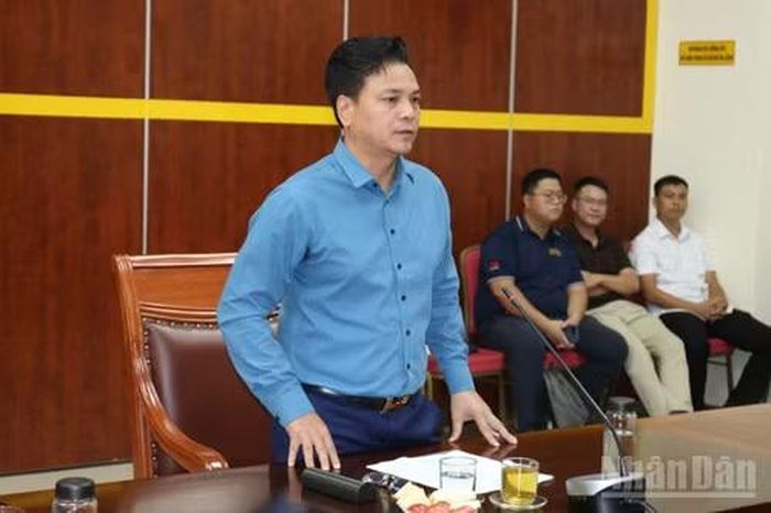 Theo Phó Cục trưởng Đường bộ Việt Nam Ngô Lâm, việc sửa đổi quy chuẩn được thực hiện nhằm cập nhật các quy định mới của pháp luật, bảo đảm phù hợp quy hoạch phát triển kết cấu hạ tầng đường bộ, đáp ứng yêu cầu phân cấp, phân quyền trong quản lý nhà nước và những thay đổi trong tổ chức chính quyền địa phương từ năm 2025.