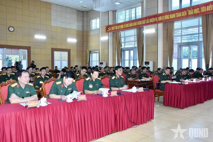 Các đại biểu dự khai mạc hội thi.