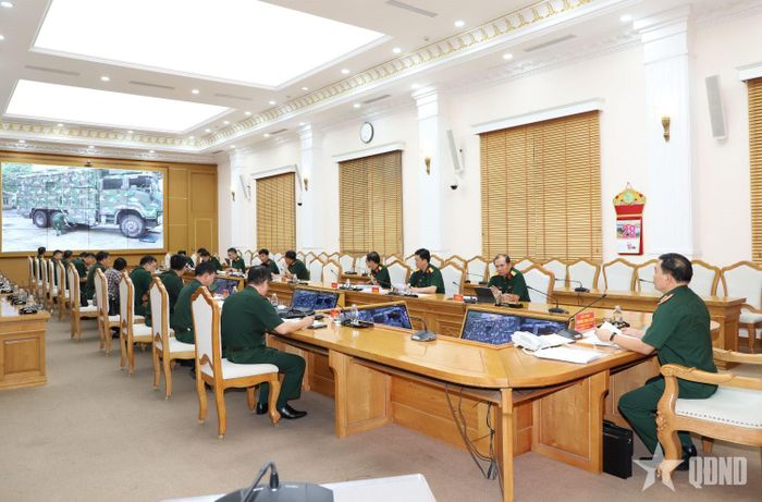 Hội đồng nghiệm thu xem video báo cáo kết quả nghiệm thu.