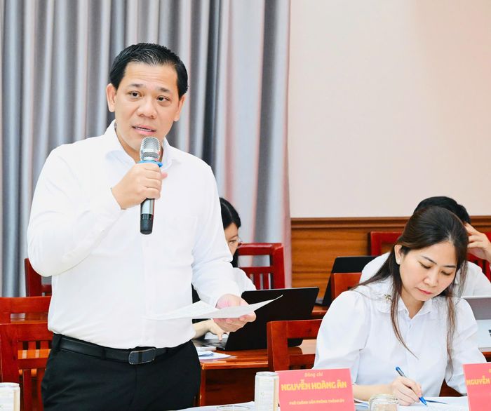  Phó Chánh Văn phòng Thành ủy TPHCM Nguyễn Hoàng Ân phát biểu tại buổi khảo sát. Ảnh: VIỆT DŨNG 