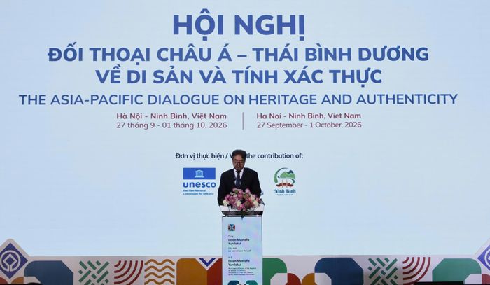  Chủ tịch Ủy ban Di sản thế giới lần thứ 49 Ishan Mustafa Yurdakul phát biểu tại hội nghị. Ảnh: MAI ANH 