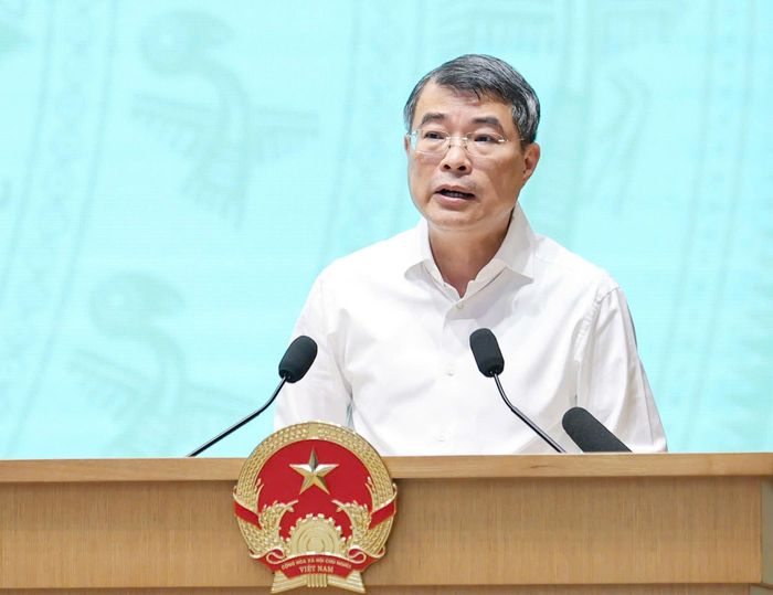  Thủ tướng Lê Minh Hưng phát biểu tại phiên họp. Ảnh VIẾT CHUNG 