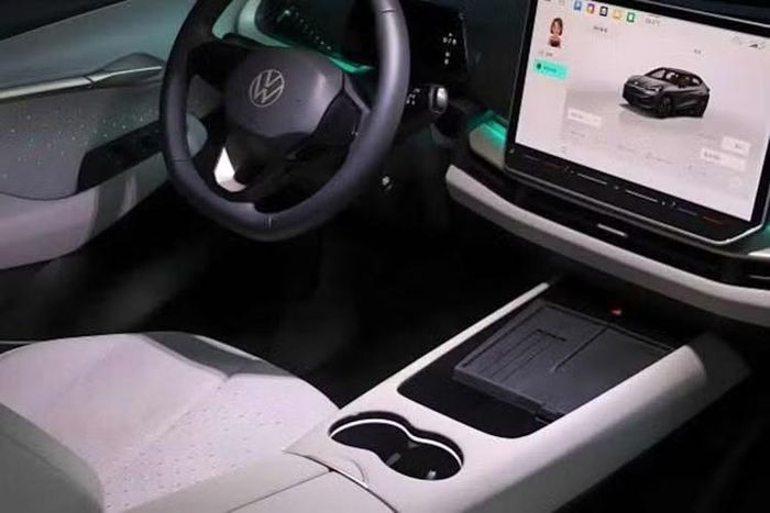 Tại thị trường Trung Quốc, Volkswagen ID. Unyx 09 có cả cấu hình dẫn động cầu sau RWD với 1 mô-tơ điện lẫn dẫn động 4 bánh AWD với 2 mô-tơ điện. Phiên bản RWD sử dụng mô-tơ điện đồng bộ nam châm vĩnh cửu đặt phía sau, cho công suất tối đa 230 kW (308 mã lực).