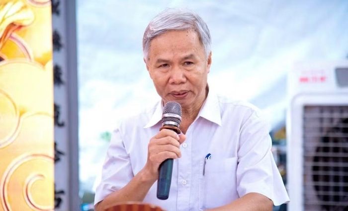 Phát biểu tại buổi lễ, ông Lưu Công Mạnh (Bí thư Chi bộ thôn Kim Trung) cho biết, sau gần 300 năm, truyền thống và đạo lý “uống nước nhớ nguồn” của người dân Trung Hoàng đối với Tổ Mẫu Nguyễn Thị Hay vẫn được gìn giữ. Việc người dân Trung Hoàng trở về Đại Mỗ dâng hương cũng là dịp để các địa phương tiếp tục vun đắp tình cảm gắn bó với dòng họ Nguyễn Quý và tưởng nhớ công đức tiền nhân.