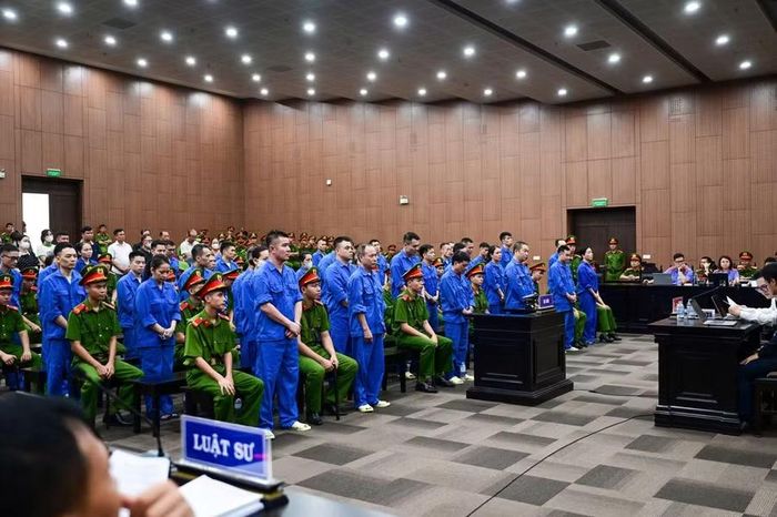 Quang cảnh phiên tòa sáng 28/9.
