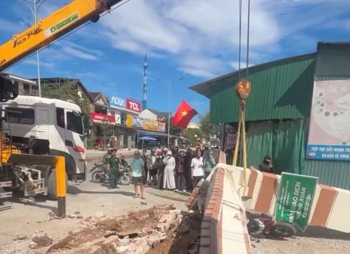 Vụ tai nạn khiến một học sinh bị thương nặng.
