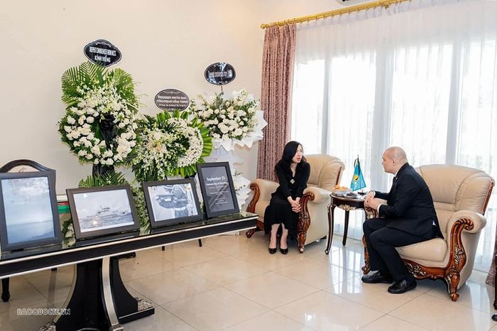 Thứ trưởng Lê Thị Thu Hằng gửi lời chia sẻ tới Nhà nước, nhân dân Kazakhstan và gia đình các quân nhân đã hy sinh.