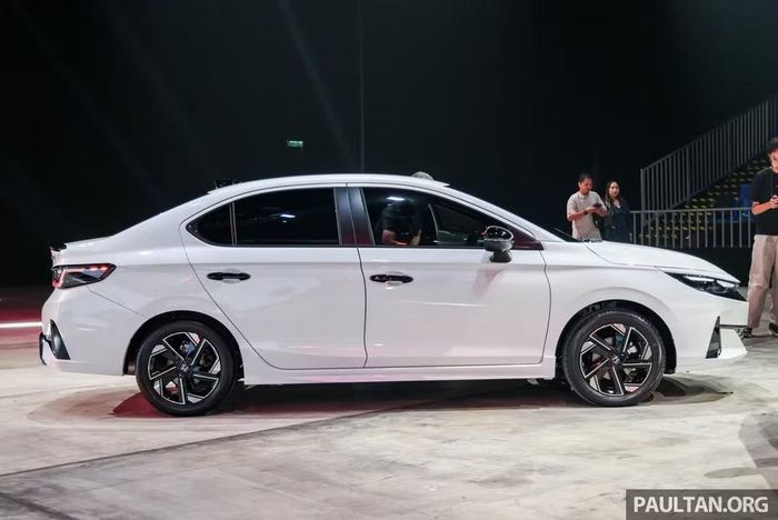 Ngoại thất Honda City facelift được làm mới ở một số chi tiết - Ảnh: Paultan