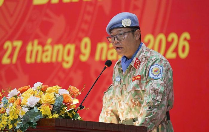 Trung tá Trần Đức Tài phát biểu tại buổi lễ. (Ảnh: Bộ Quốc phòng)