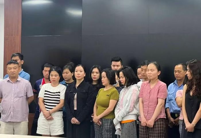 Một số bị cáo trong vụ án thời điểm khởi tố.