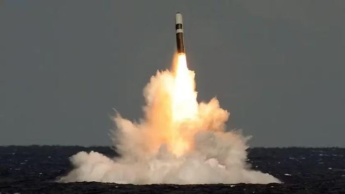 Phóng thử tên lửa đạn đạo xuyên lục địa Trident II. Ảnh: Gagadget.