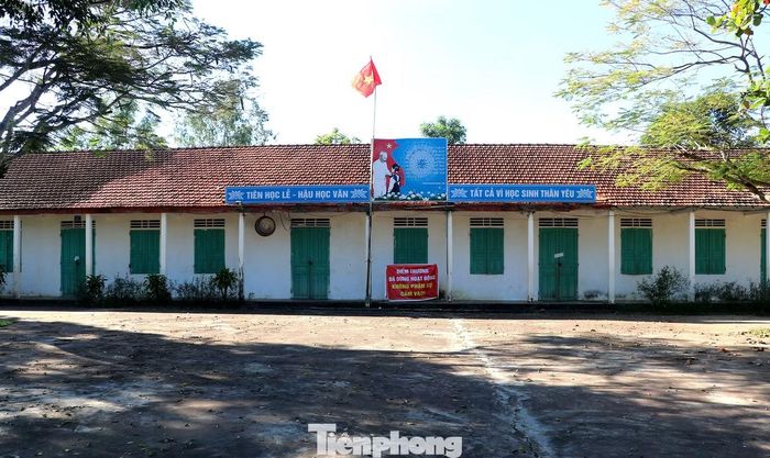 Điểm trường lẻ Tiến Sơn đã xuống cấp, không còn đảm bảo cho dạy và học.