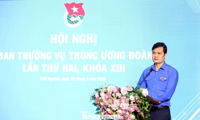 Anh Bùi Quang Huy - Bí thư thứ nhất T.Ư Đoàn phát biểu khai mạc hội nghị.