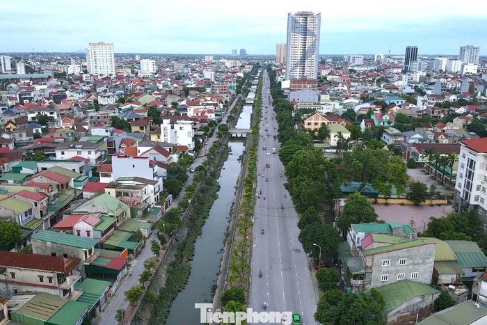 Kênh Bắc quanh năm tồn tại tình trạng nước đen ngòm, bốc mùi, đặt ra yêu cầu xử lý ô nhiễm.