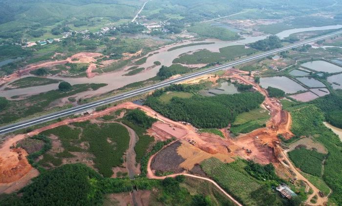 Nút giao sẽ hình thành thêm một điểm kết nối giữa Quốc lộ 18B, cửa khẩu Bắc Phong Sinh và cao tốc Vân Đồn - Móng Cái.
