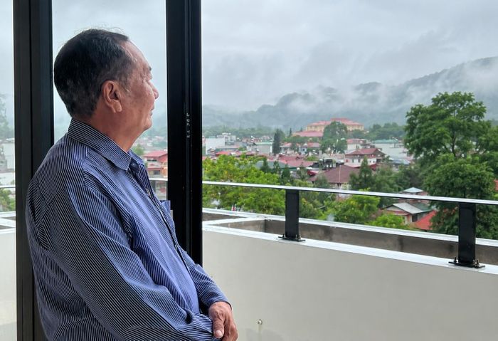 Ông Chảo Chỉn Xù đã có hơn 14 năm làm bí thư chi bộ thôn Chỉu Cái.