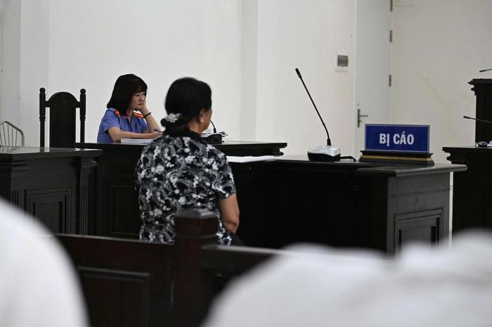 Bị cáo Vân tại phiên tòa hồi tháng 7. Ảnh: HH