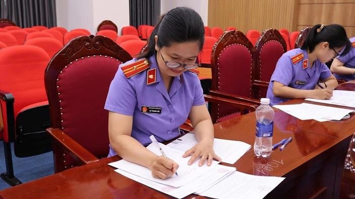  Cuộc thi hướng tới thúc đẩy tinh thần chủ động nghiên cứu, học tập trong đội ngũ Kiểm sát viên, công chức của đơn vị.