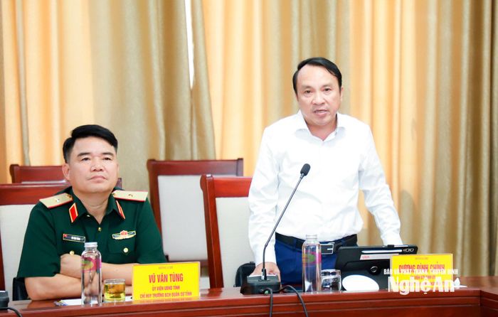 Đồng chí Dương Đình Chỉnh - Ủy viên Ban Thường vụ Tỉnh ủy, Phó Chủ tịch Thường trực HĐND tỉnh phát biểu tại phiên họp. Ảnh: Thành Duy