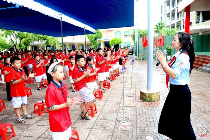 Sau sáp nhập, Trường Tiểu học Bắc Hồng có hơn 2.100 học sinh.
