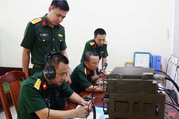 Đại đội thông tin 18 ứng dụng chuyển đổi số trong việc nâng cấp hệ thống bảo đảm thông tin liên lạc phục vụ nhiệm vụ huấn luyện, sẵn sàng chiến đấu và các nhiệm vụ đột xuất khác của LLVT tỉnh.