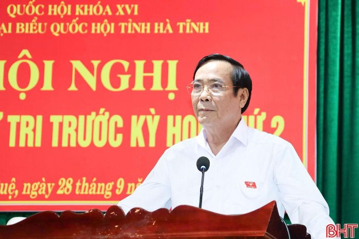 Đồng chí Nguyễn Thanh Bình - Chủ tịch Hội Người cao tuổi Việt Nam phát biểu tại hội nghị.