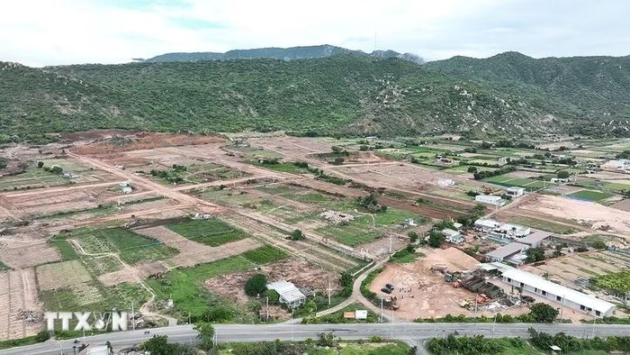 Khu tái định cư Nhà máy điện hạt nhân Ninh Thuận 2 có tổng diện tích 31,8 ha, thuộc địa bàn xã Vĩnh Hải, tỉnh Khánh Hòa, đến thời điểm hiện nay đạt khoảng 95% so với kế hoạch. (Ảnh: Vũ Sinh/TTXVN)