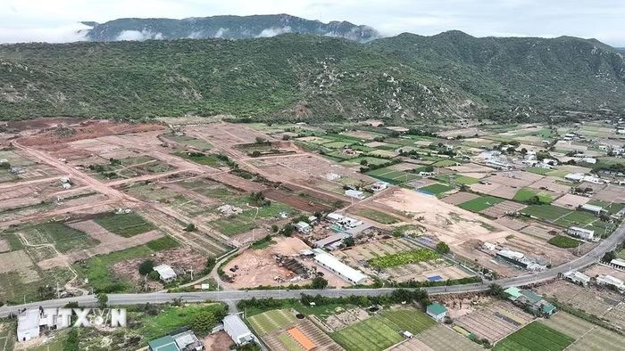 Khu tái định cư Nhà máy điện hạt nhân Ninh Thuận 2 có tổng diện tích 31,8 ha, thuộc địa bàn xã Vĩnh Hải, tỉnh Khánh Hòa, đến thời điểm hiện nay đạt khoảng 95% so với kế hoạch. (Ảnh: Vũ Sinh/TTXVN)