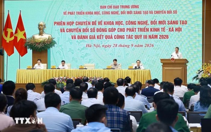 Thủ tướng Lê Minh Hưng, Trưởng Ban Chỉ đạo 57 Trung ương chủ trì phiên họp. (Ảnh: Dương Giang/TTXVN)