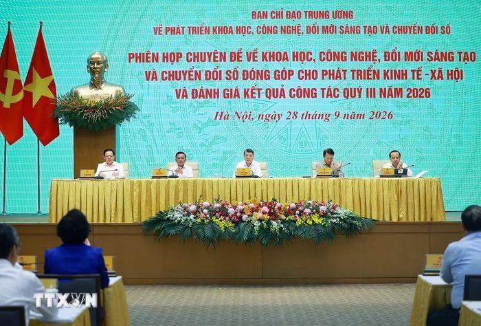 Thủ tướng Lê Minh Hưng, Trưởng Ban Chỉ đạo 57 Trung ương chủ trì phiên họp. (Ảnh: Dương Giang/TTXVN)